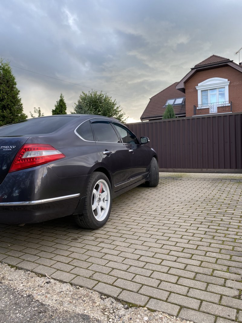 Nissan Teana Premium