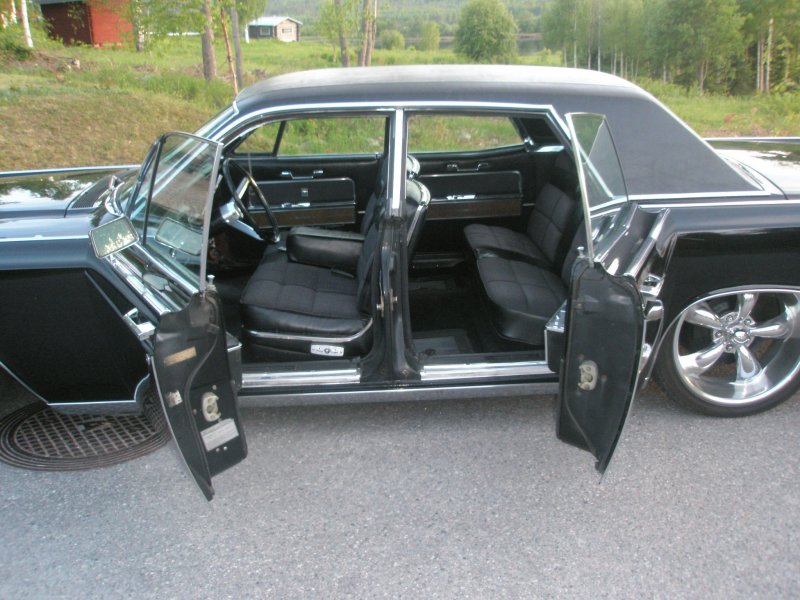 Lincoln Continental Mark 5 лоурайдер