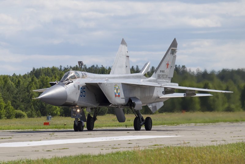 Миг-31 сверхзвуковой самолёт