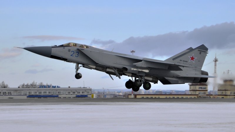 Миг-25 сверхзвуковой самолёт