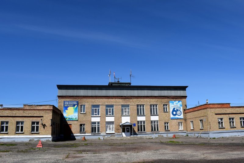 Ту 204 в аэропорту