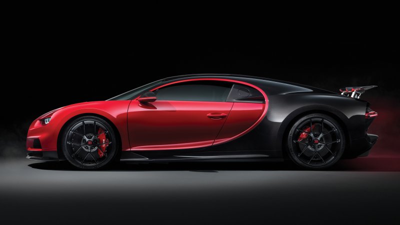 Bugatti Chiron Sport красный