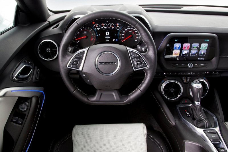 Chevrolet Camaro 2016 салон