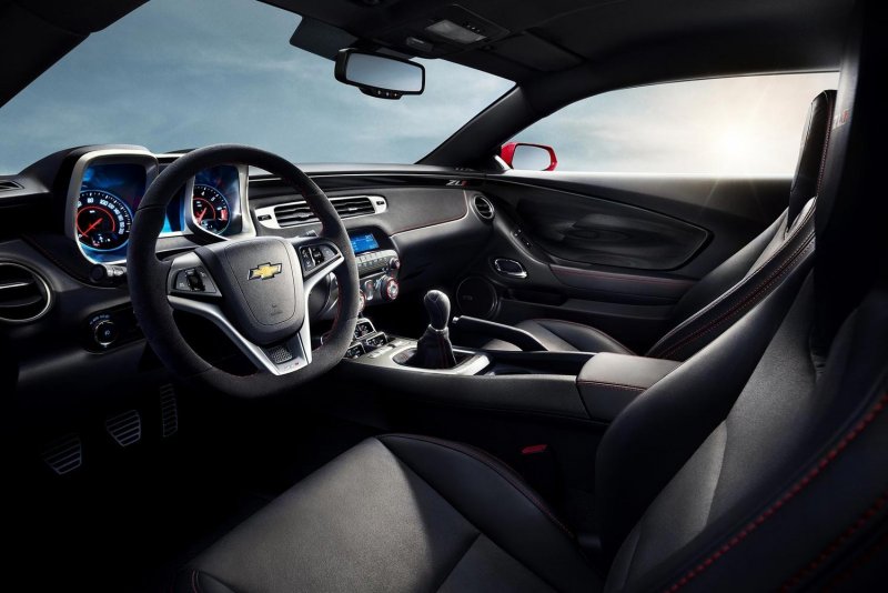 Chevrolet Camaro zl1 салон