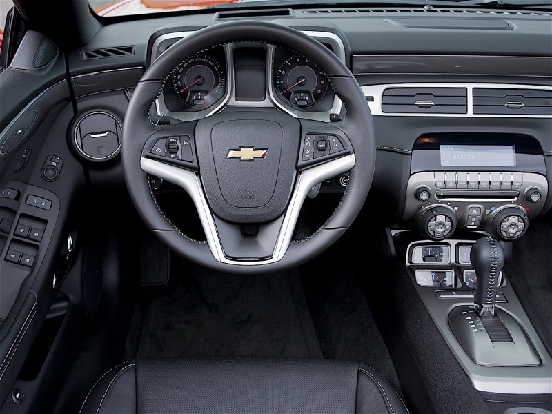 Chevrolet Camaro салон