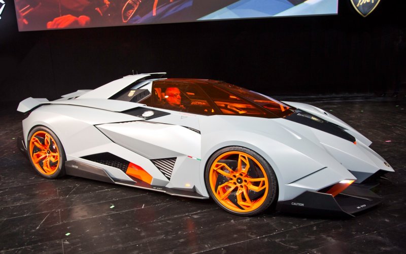 Машина Lamborghini Egoista