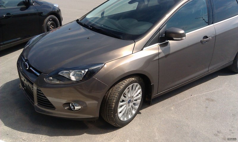 Lunar Sky Ford Focus 3