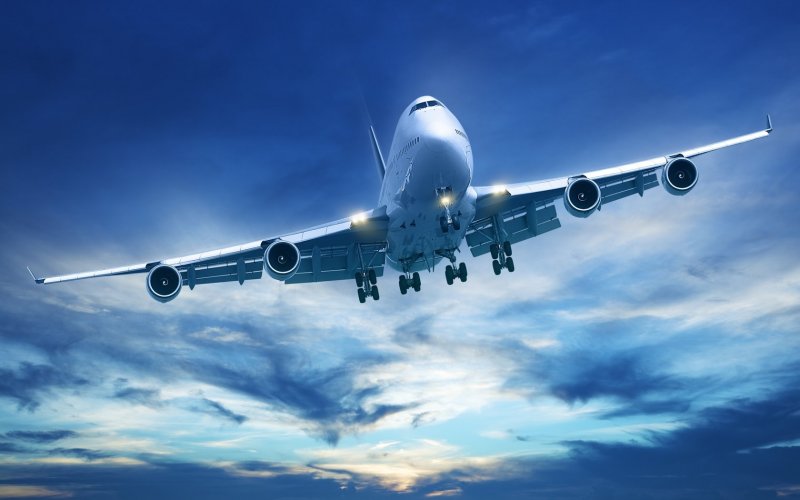 Пассажирский Боинг 747
