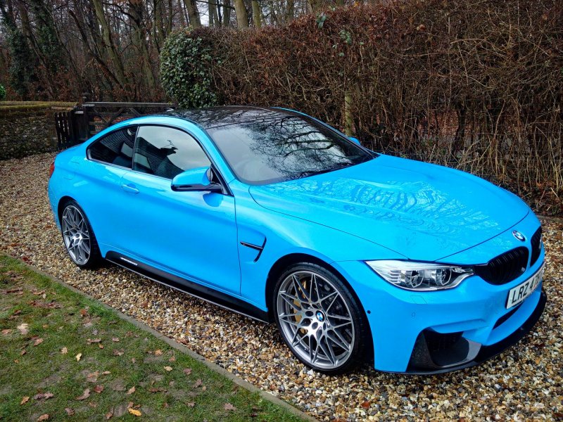 BMW 235 Gran Coupe светло голубая