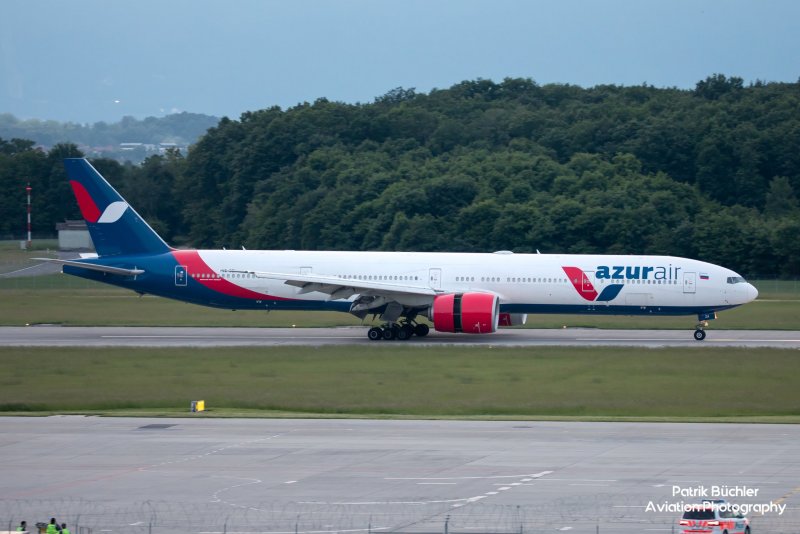 В-777-300er Азур
