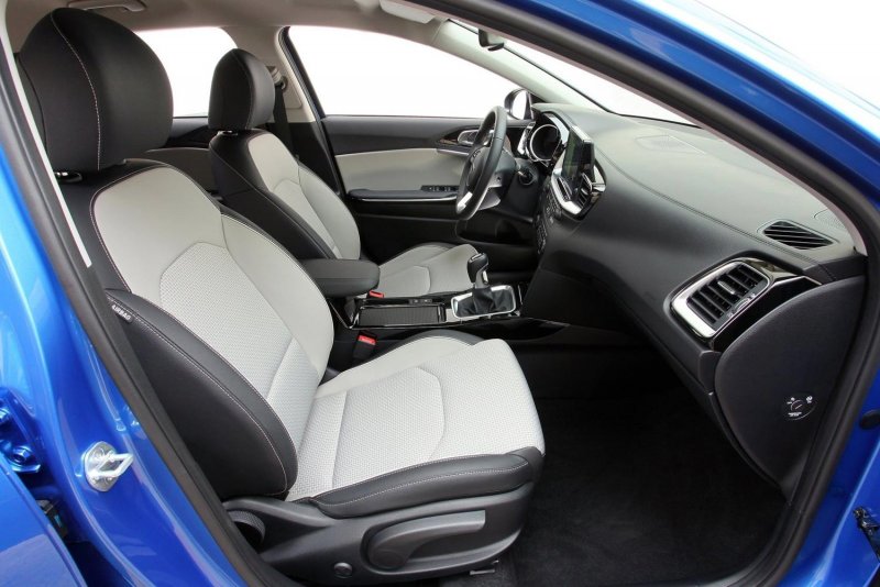 Kia Ceed 2018 салон