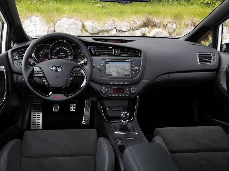 Kia Ceed gt 2015 салон