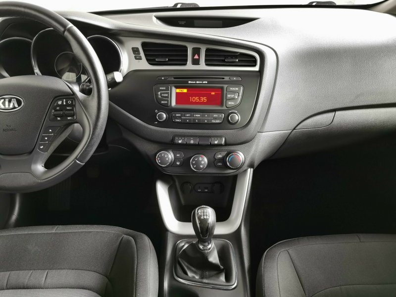 Kia Ceed 2013 салон