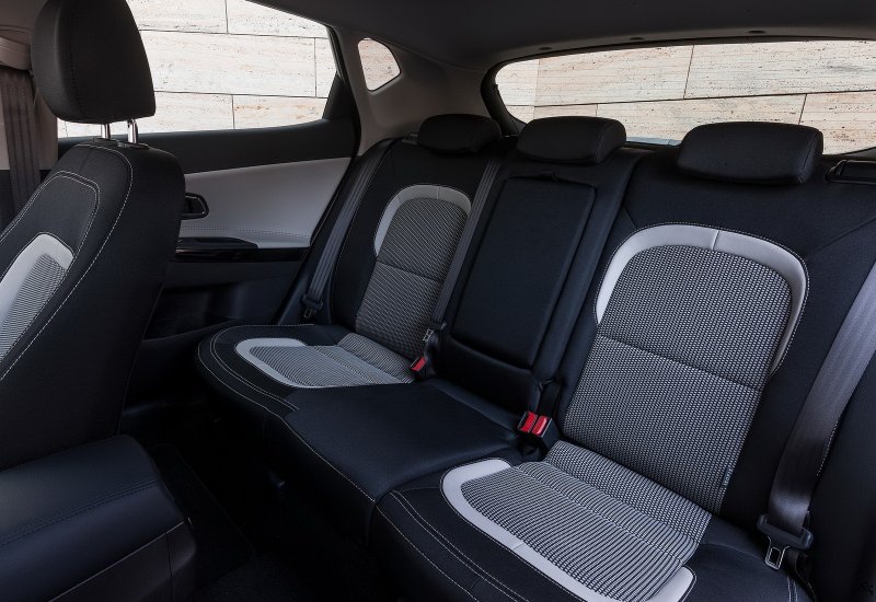 Kia Ceed SW 2 салон