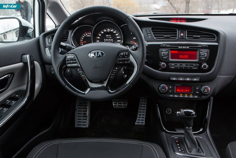 Kia Ceed 2016 салон