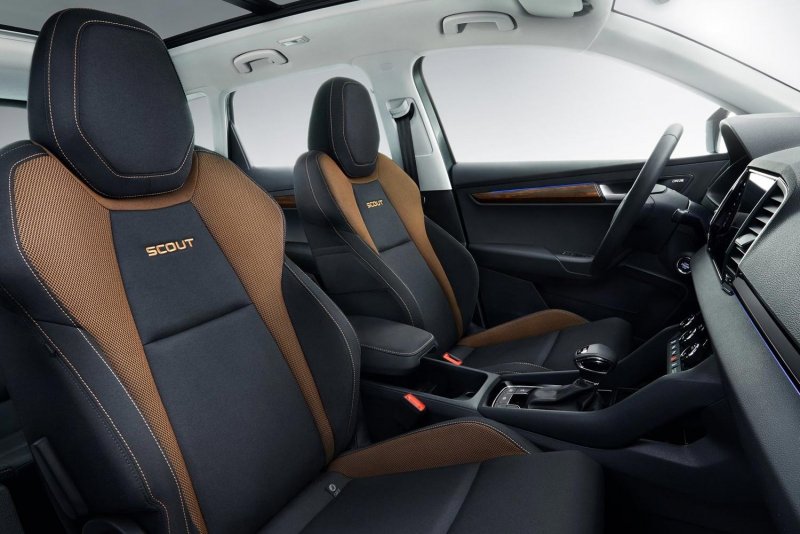 Škoda Karoq интерьер