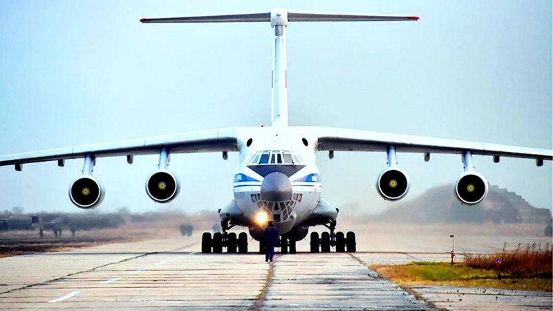Ил-76 Airplane models