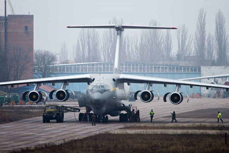 Военный борт ил 76