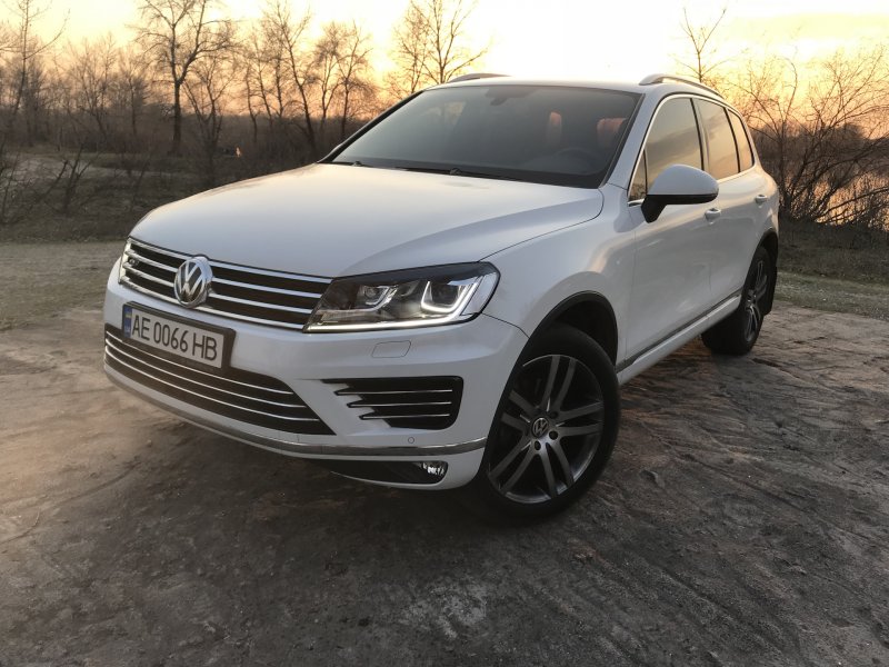 Volkswagen Touareg NF белый