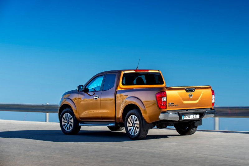 Nissan Pickup np300