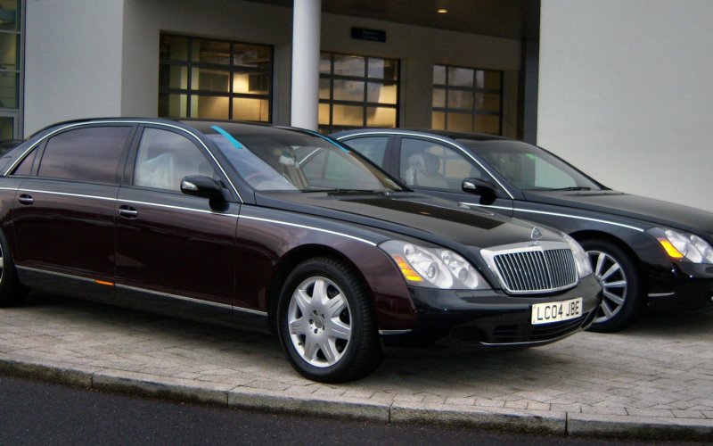 Машина Maybach 62s Landaulet