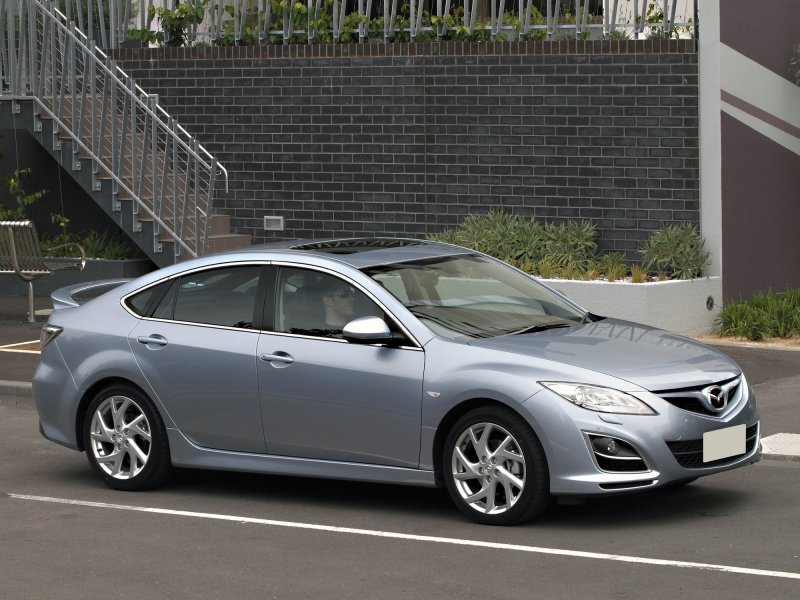 Mazda Atenza 2005