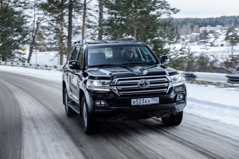 Toyota Land Cruiser 200 2016