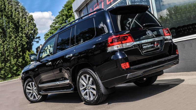 Toyota Land Cruiser 200