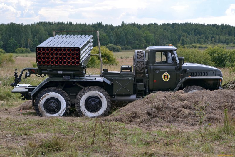 Реактивная система залпового огня БМ- 21«град».