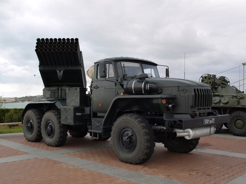 БМ-21 реактивная система залпового огня