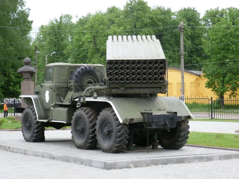 РСЗО БМ-21 град