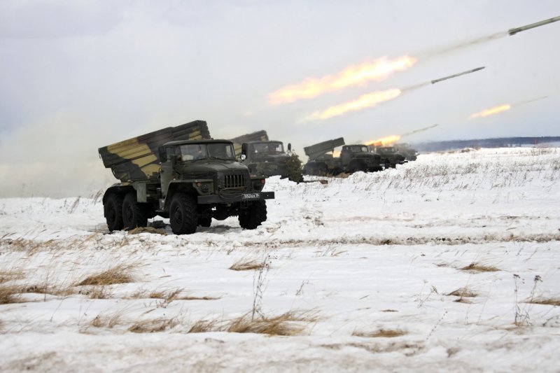 Военный КАМАЗ град
