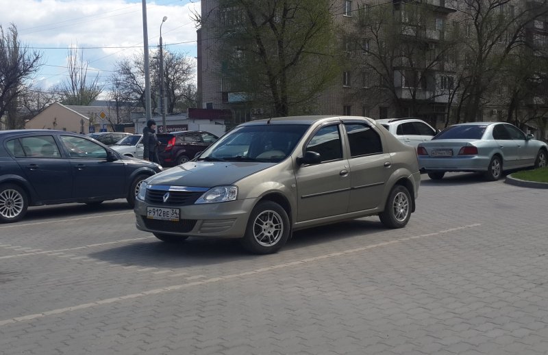 Рено Логан драйв 2