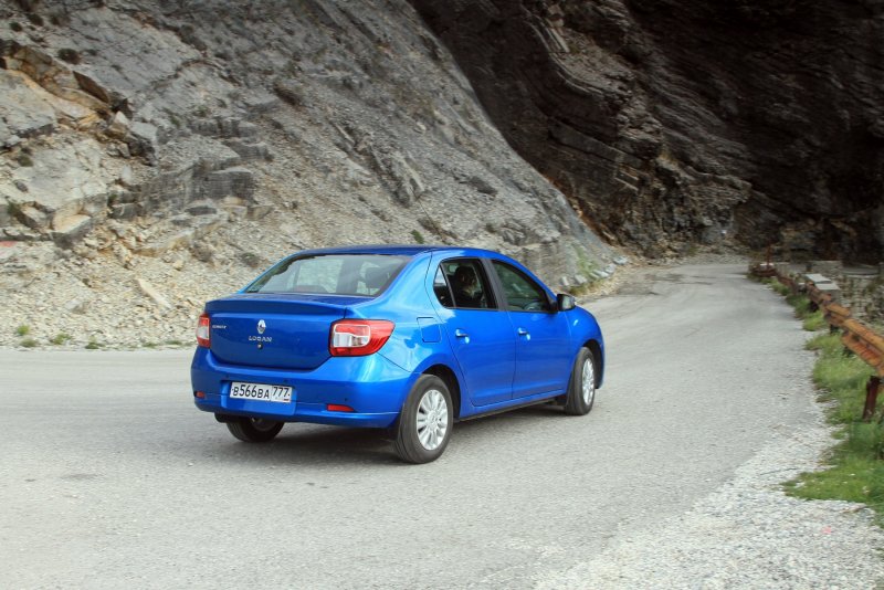 Renault Logan 2 led