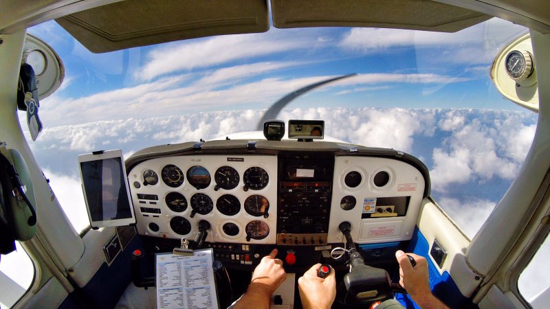 Cessna 172 кокпит