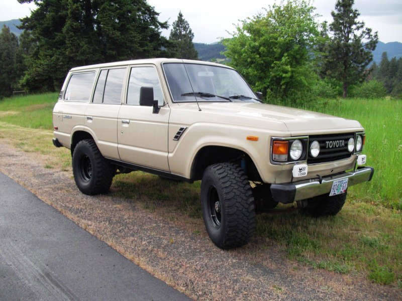 Toyota Land Cruiser 60