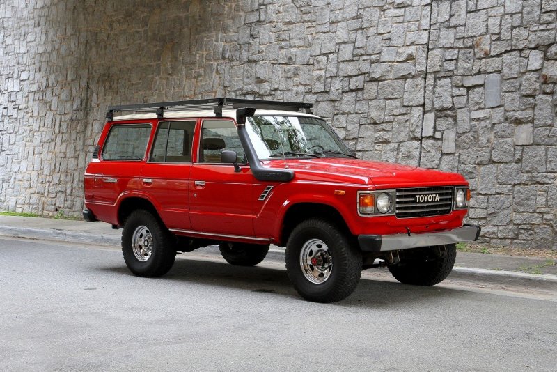 Тойота ленд Крузер fj60