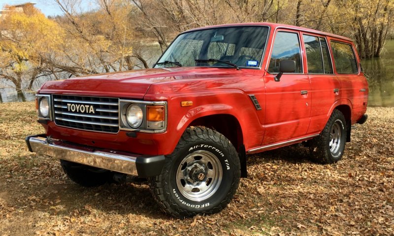 Toyota Land Cruiser 60 v8