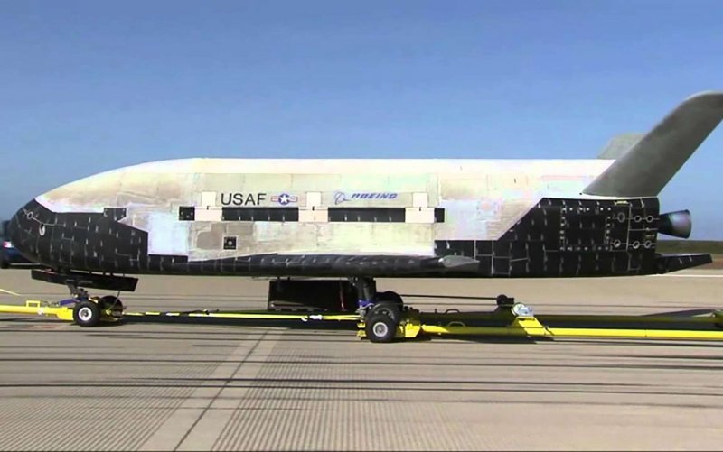 Боинг x37b