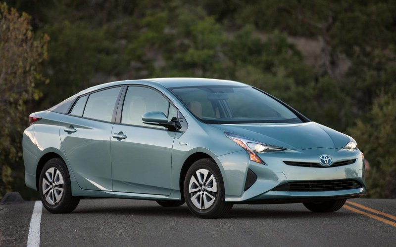 Тойота Prius гибрид