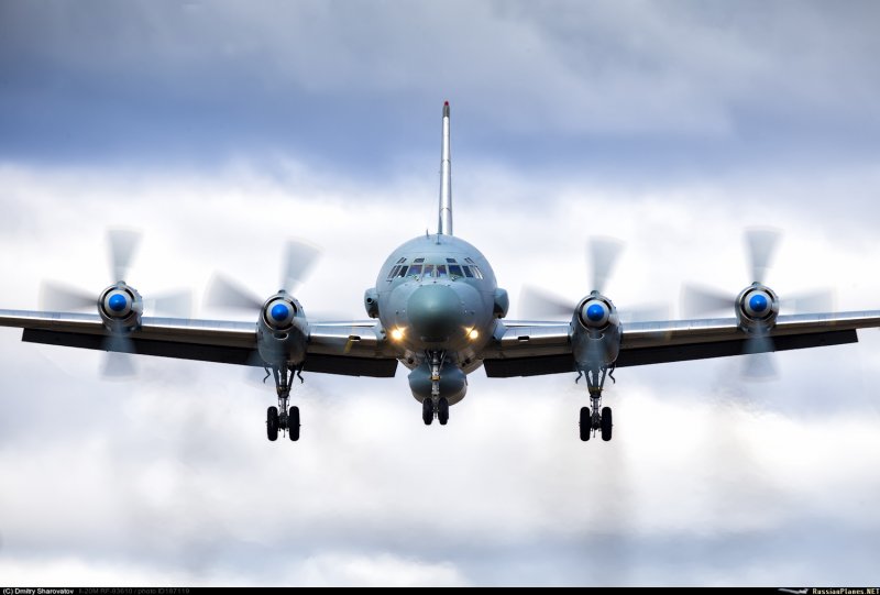 Самолет-разведчик ил-20м