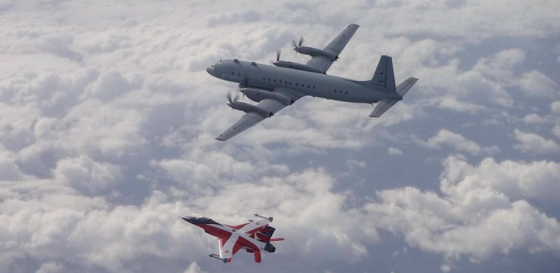 Самолет радиоэлектронной разведки ил-20