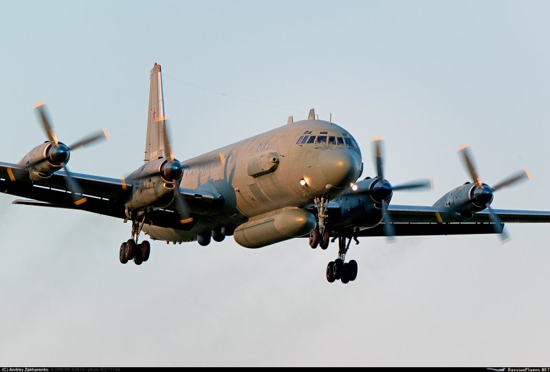 Самолет радиоэлектронной разведки ил-20