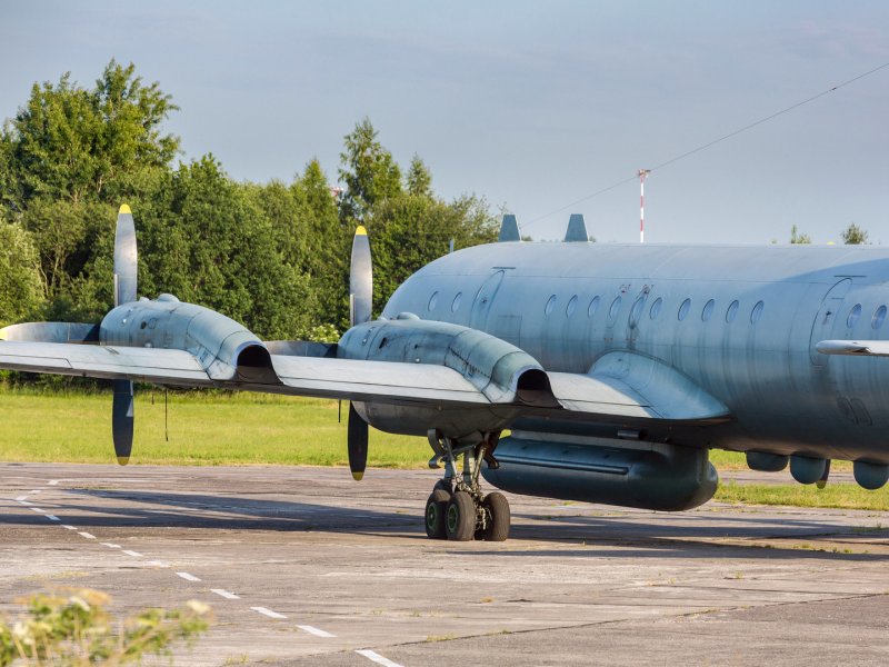 Самолет-разведчик ил-20м