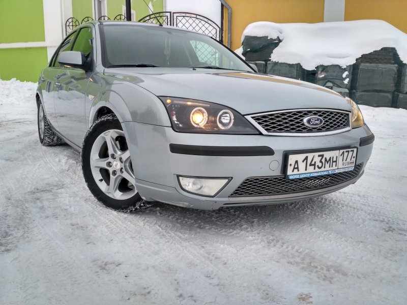 Ford Mondeo 3 черные фары