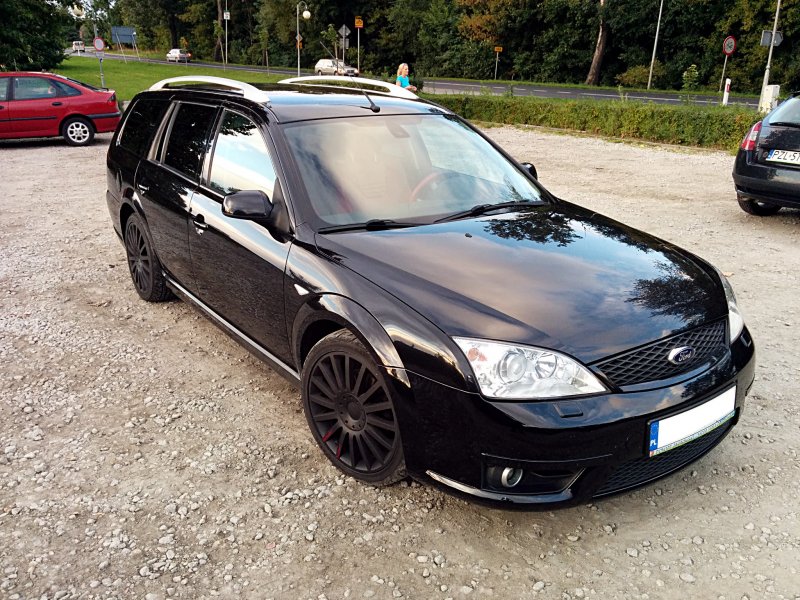 Ford Mondeo mk2 черная