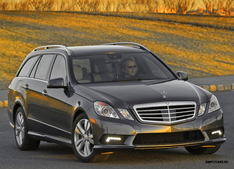 Мерседес-Бенц e350 4matic