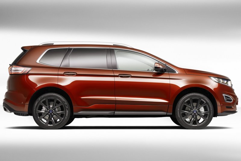 Ford кроссовер Edge 2014