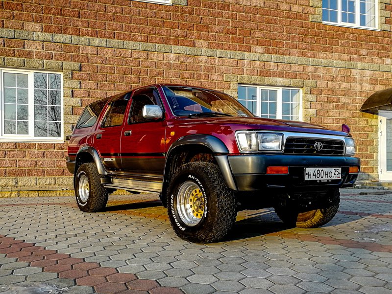Toyota Hilux Surf 130