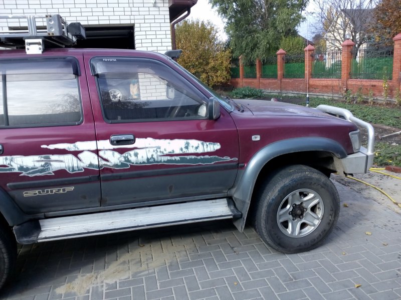 Toyota Hilux Surf 130